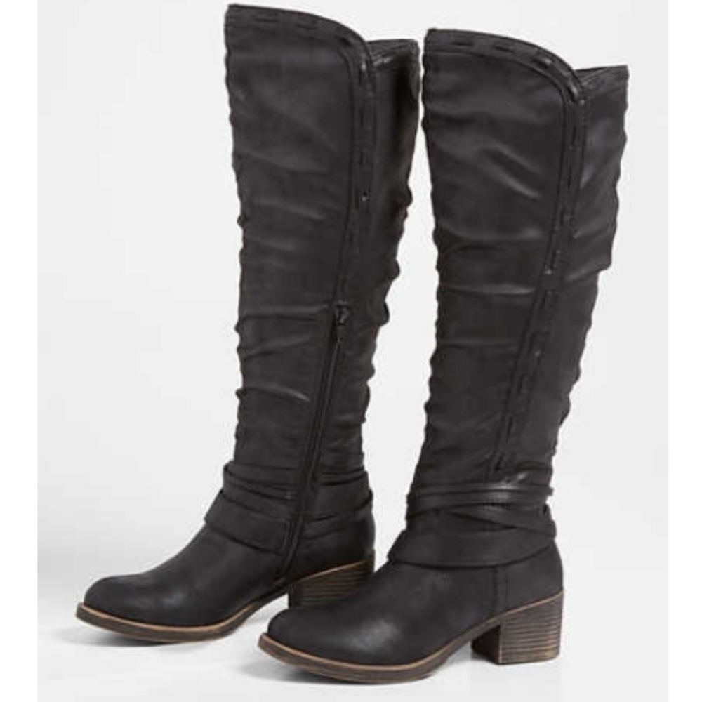 NWT Maurices Wide Calf Eden Boot Size 8